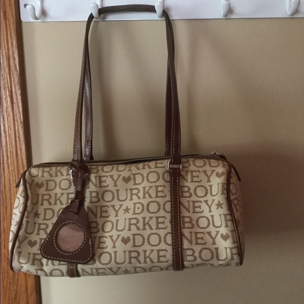 Dooney & Bourke purse